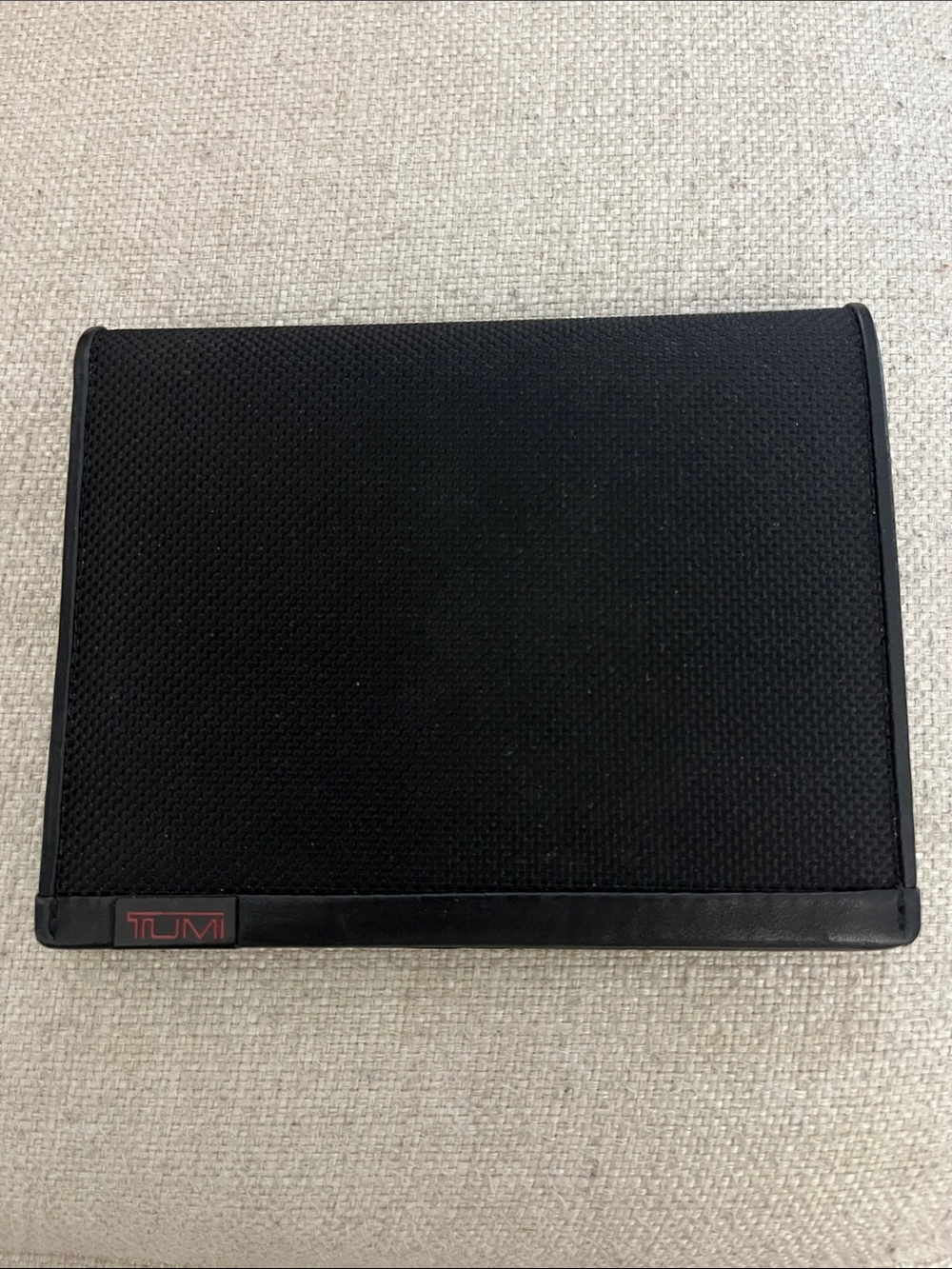 Men’s TUMI wallet Black Textured & leather Travel Organizer cards money ID
